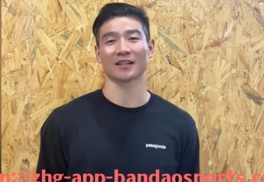 半岛体育app-篮球运动员力量训练与柔韧性训练结合促进全面运动能力提升